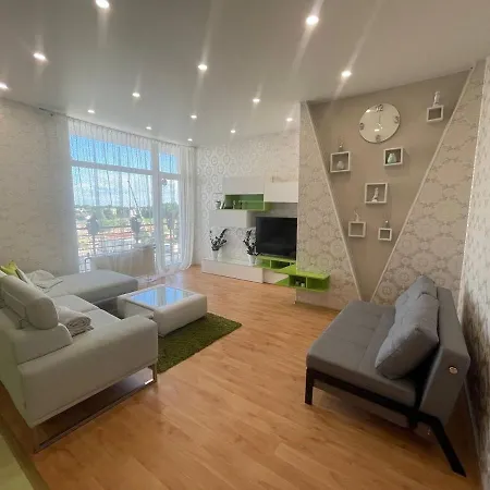 Quiet 1br In Serene Neighborhood *