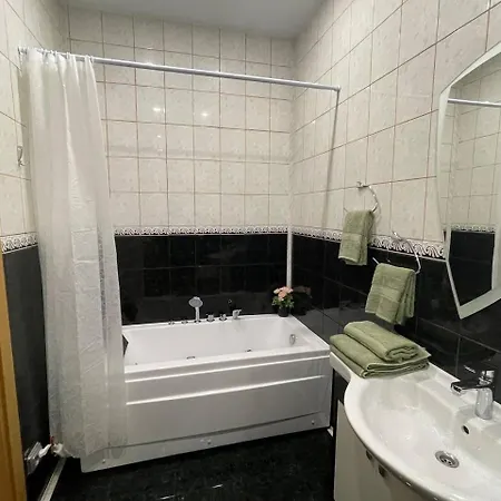 Quiet 1br In Serene Neighborhood *